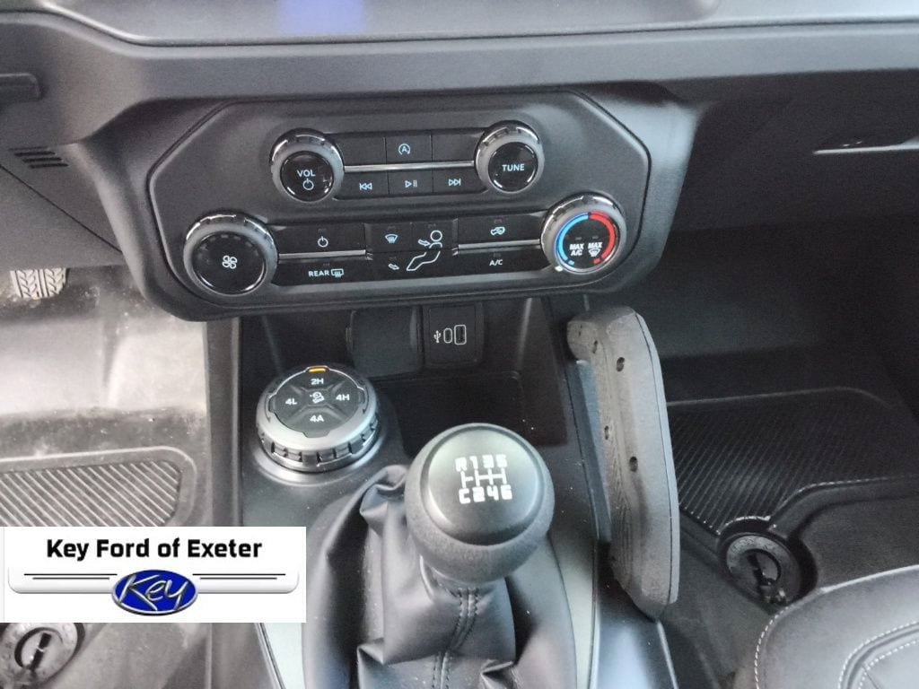 Used 2026 Ford Bronco Badlands AWD/4WD image 32