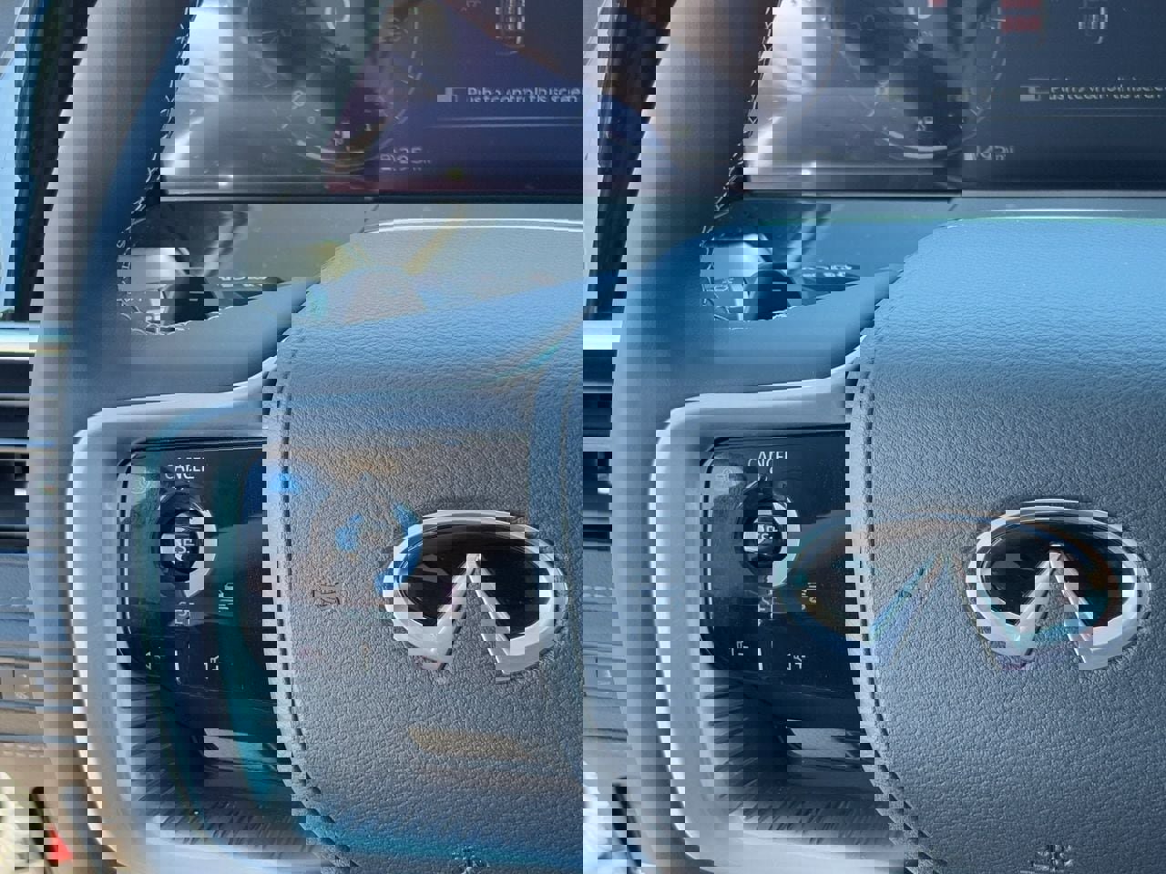 Certified 2025 INFINITI QX80 Luxe image 19