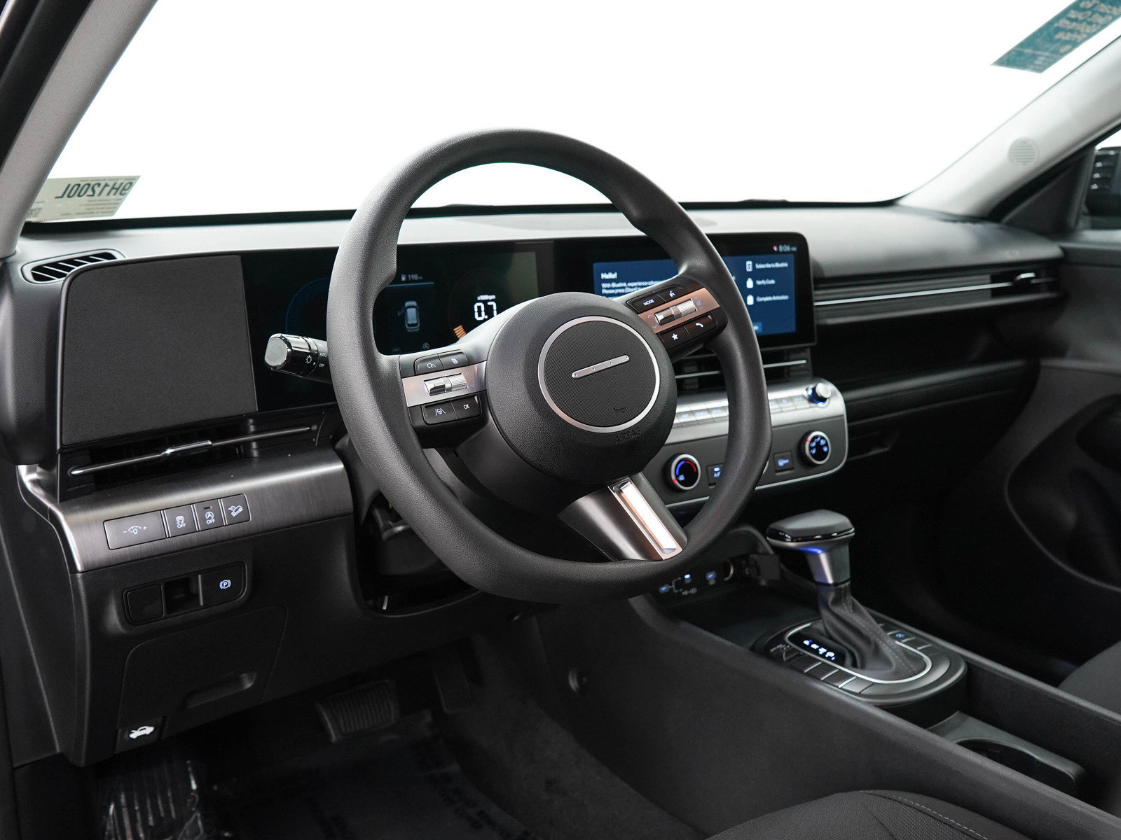 Certified 2024 Hyundai Kona SE FWD image 22