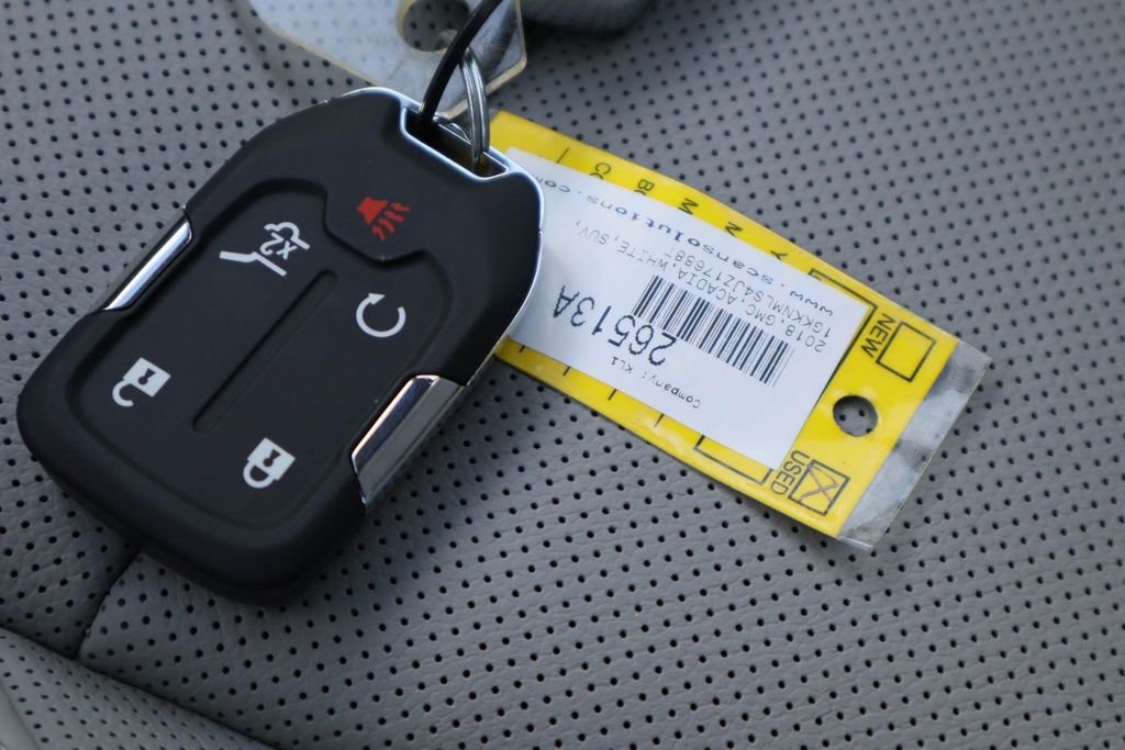 Used 2018 GMC Acadia SLT image 34