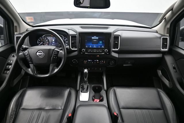 Used 2022 Nissan Frontier SV w/ SV Premium Package AWD/4WD image 12