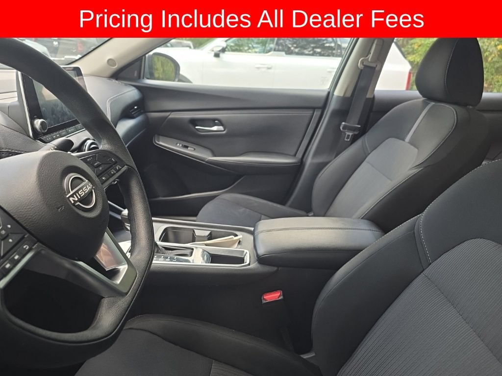Used 2025 Nissan Sentra SV FWD image 13