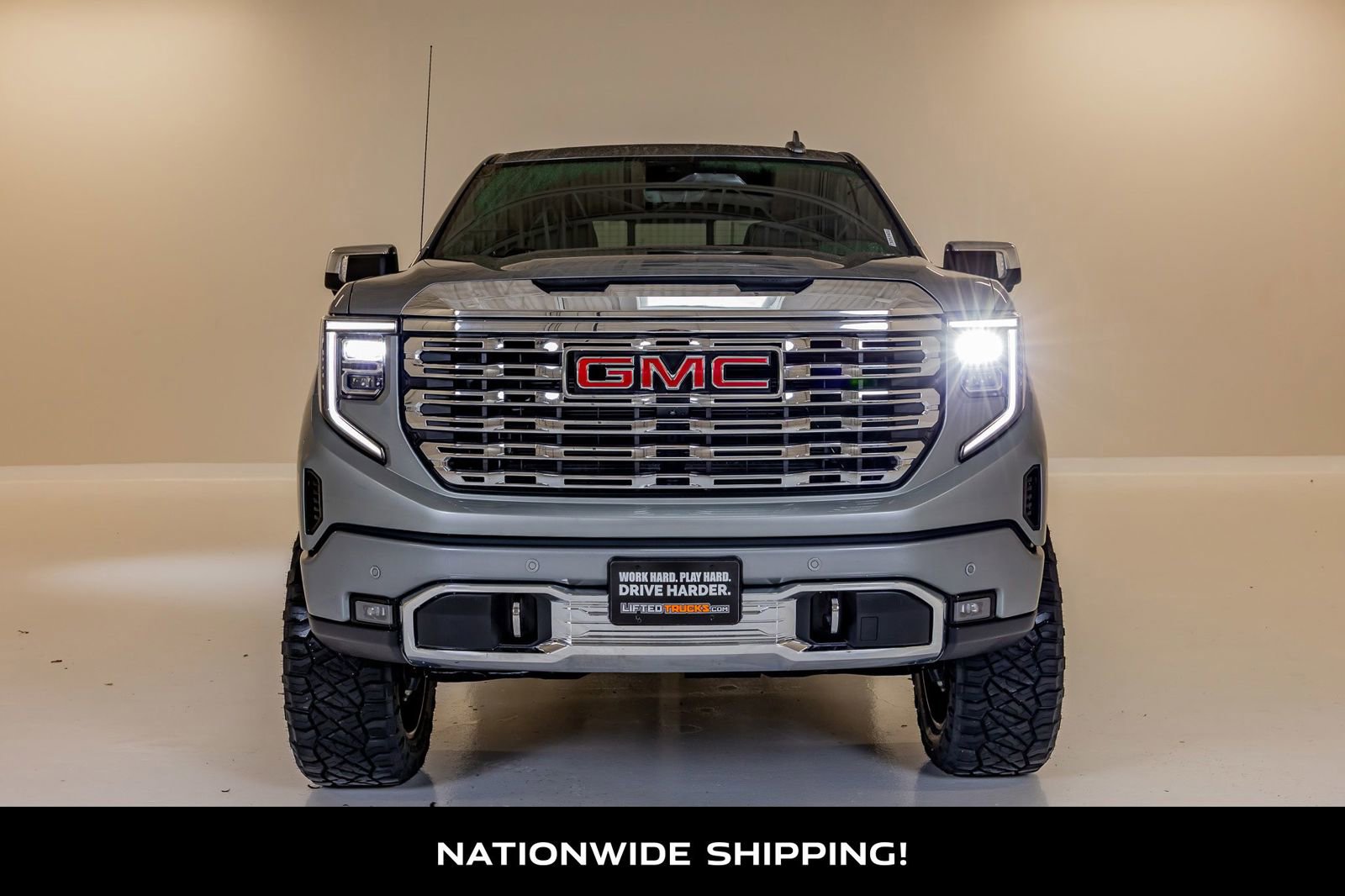 Used 2025 GMC Sierra 1500 Denali w/ Denali Reserve Package AWD/4WD image 4