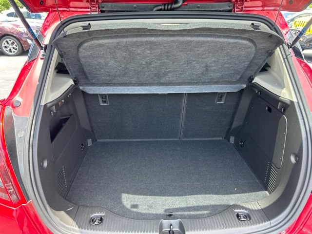 Used 2019 Buick Encore Essence w/ Experience Buick Package FWD image 10