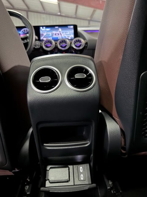 Used 2024 Mercedes-Benz GLA 250 image 31