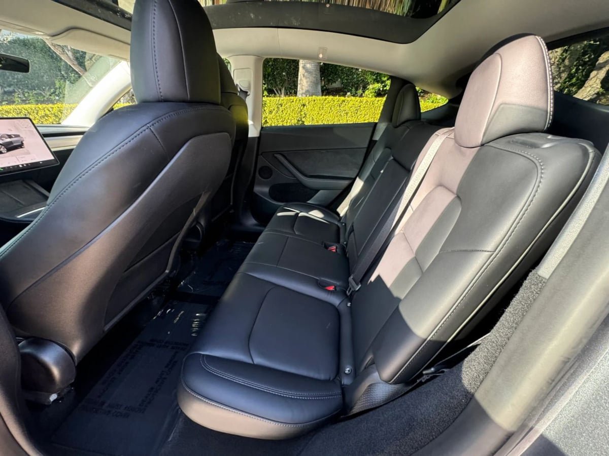 Used 2024 Tesla Model Y Long Range AWD/4WD image 15