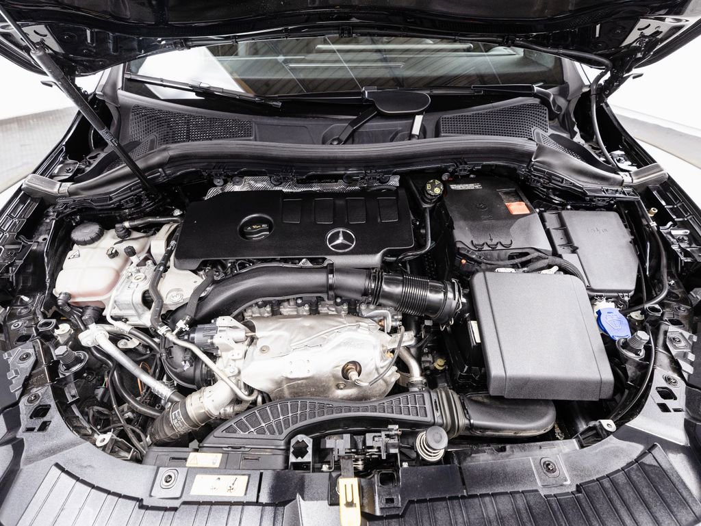 Certified 2022 Mercedes-Benz GLA 250 4MATIC image 30