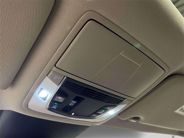 Used 2025 Acura TLX w/ Technology Package image 30