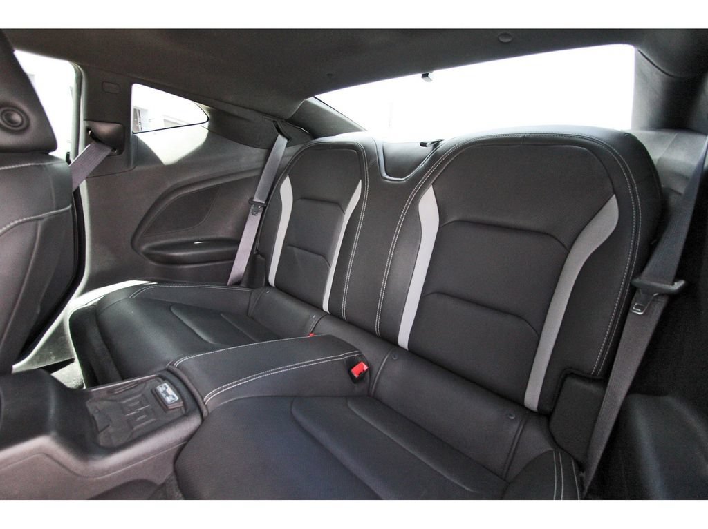 Used 2016 Chevrolet Camaro SS RWD image 28