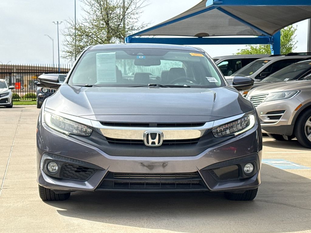 Used 2017 Honda Civic Touring image 3
