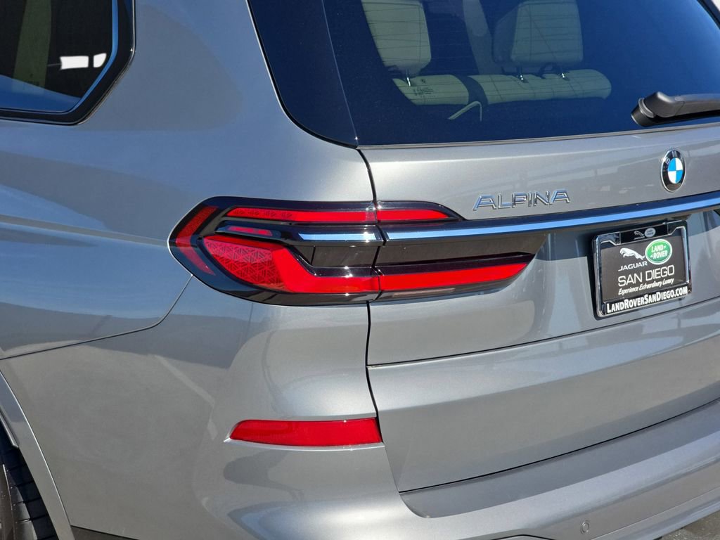 Used 2026 BMW ALPINA XB7 ALPINA XB7 image 40