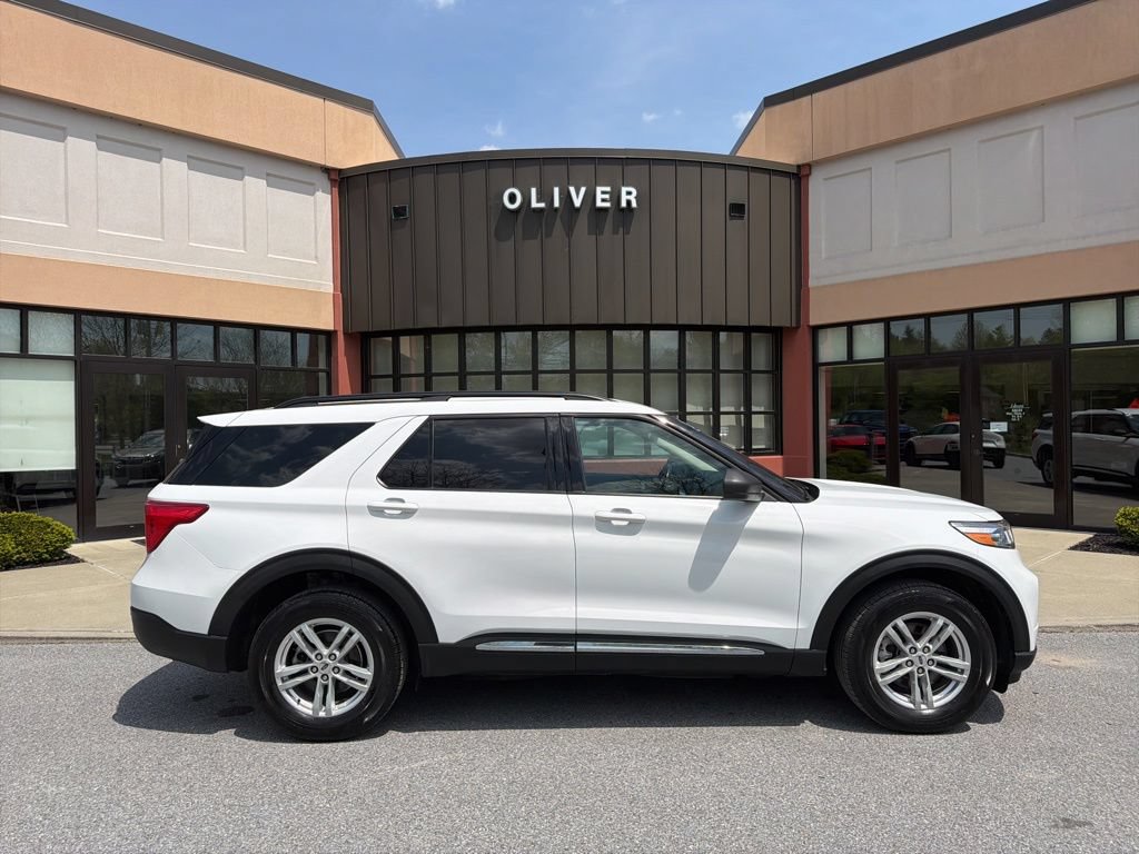 Used 2022 Ford Explorer XLT AWD/4WD image 8