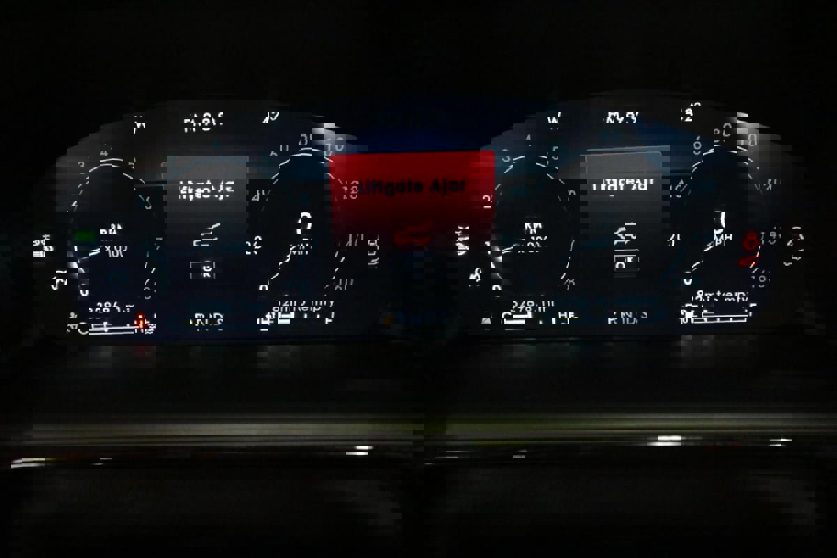 Used 2021 Lincoln Nautilus FWD w/ Equipment Group 101A image 17