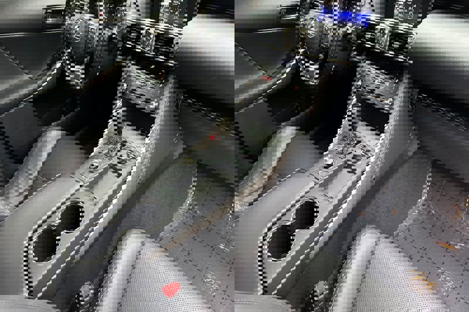 Used 2017 Lexus IS 300 AWD image 15