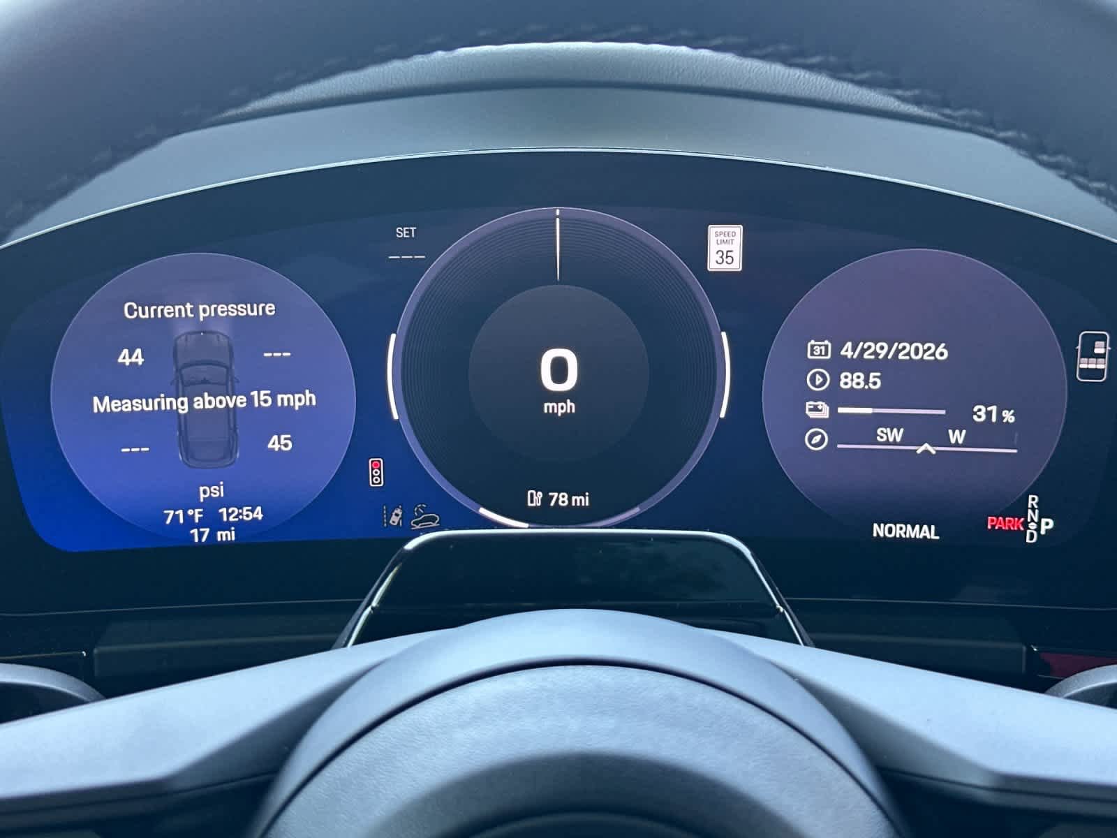 New 2026 Porsche Macan Electric RWD image 30