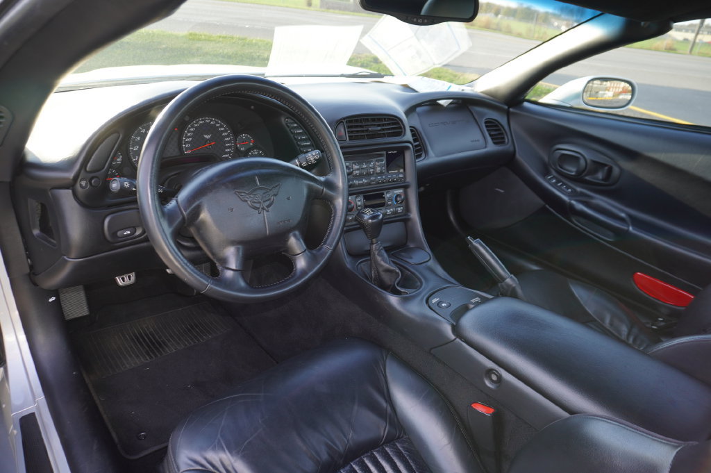 Used 2001 Chevrolet Corvette Z06 w/ Memory Pkg RWD image 23