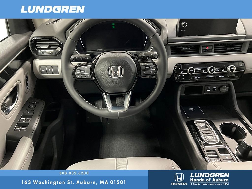 New 2025 Honda Pilot EX-L image 8