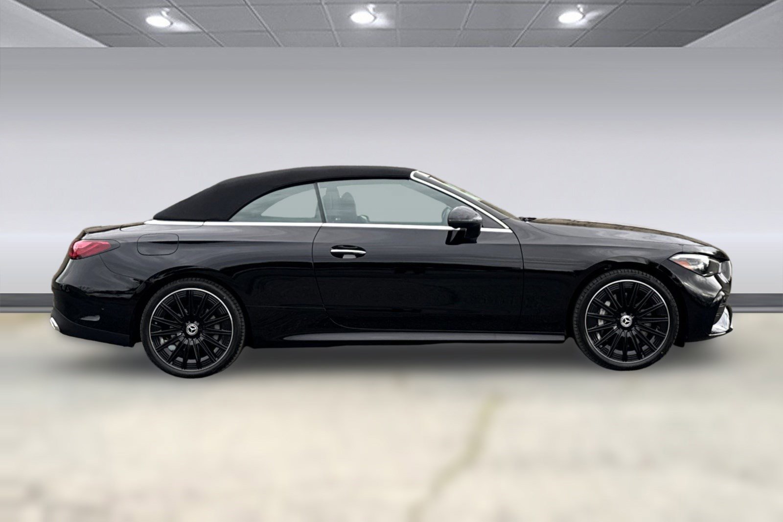 New 2026 Mercedes-Benz CLE 450 4MATIC Cabriolet image 7