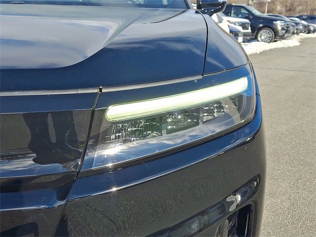 Used 2025 Honda Prologue Touring image 9