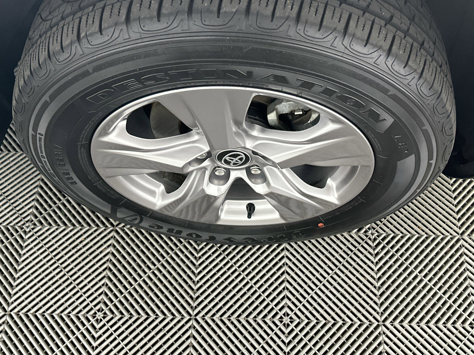 Used 2023 Toyota RAV4 XLE image 11