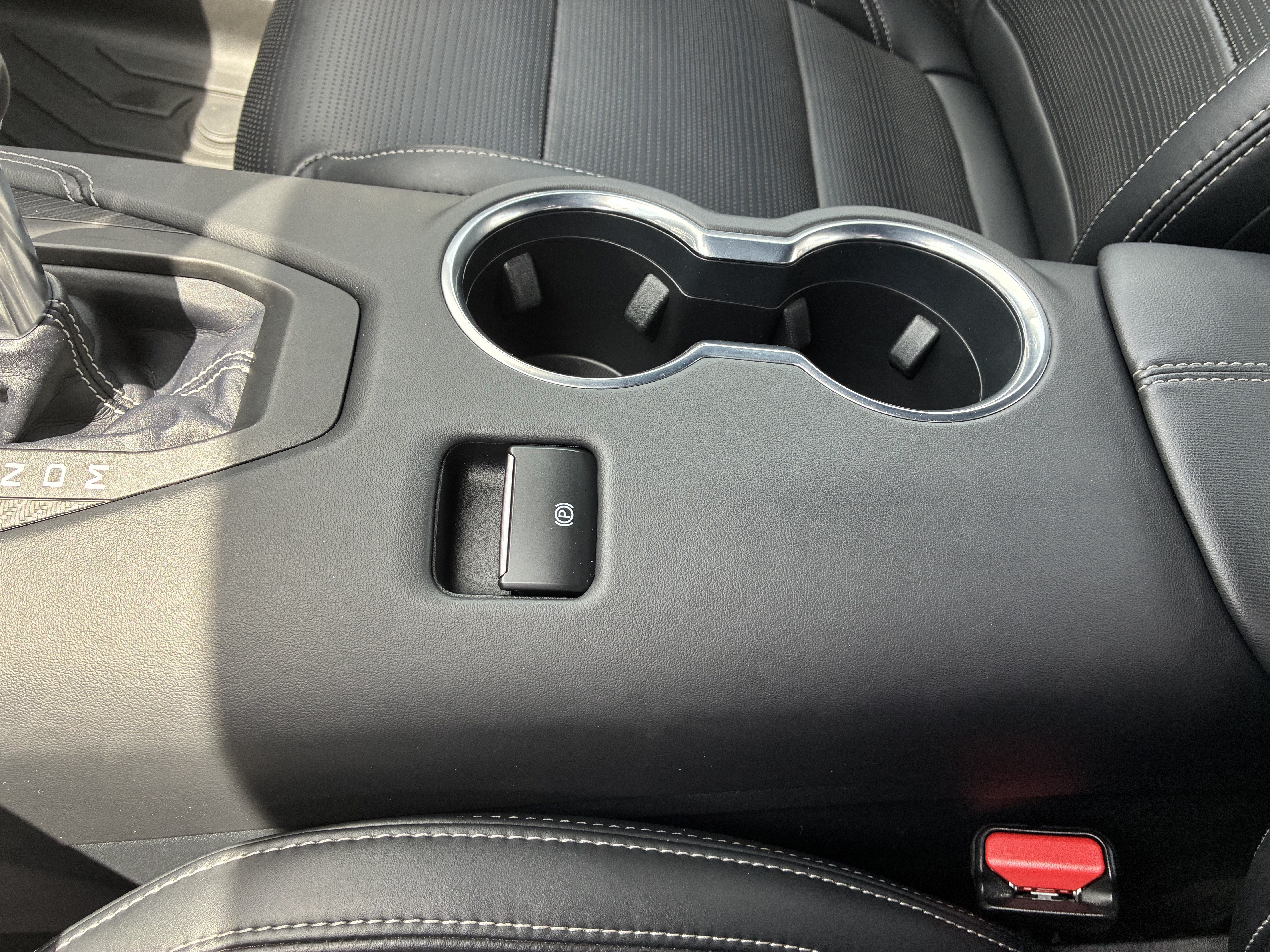 Used 2025 Ford Mustang GT Premium RWD image 30