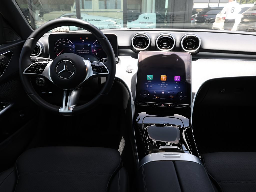 Used 2025 Mercedes-Benz C 300 Sedan image 25