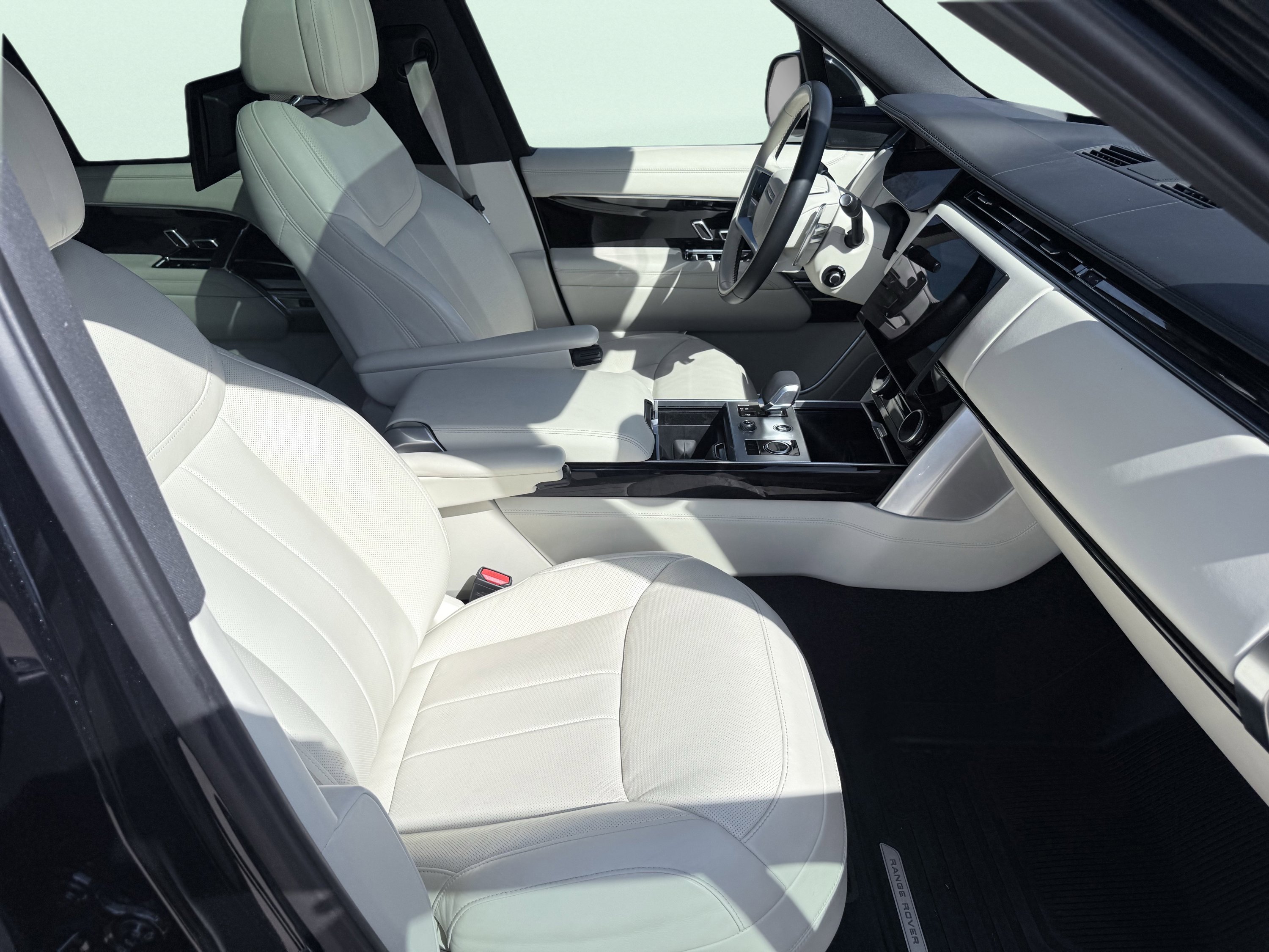 Used 2023 Land Rover Range Rover Long Wheelbase Autobiography image 61