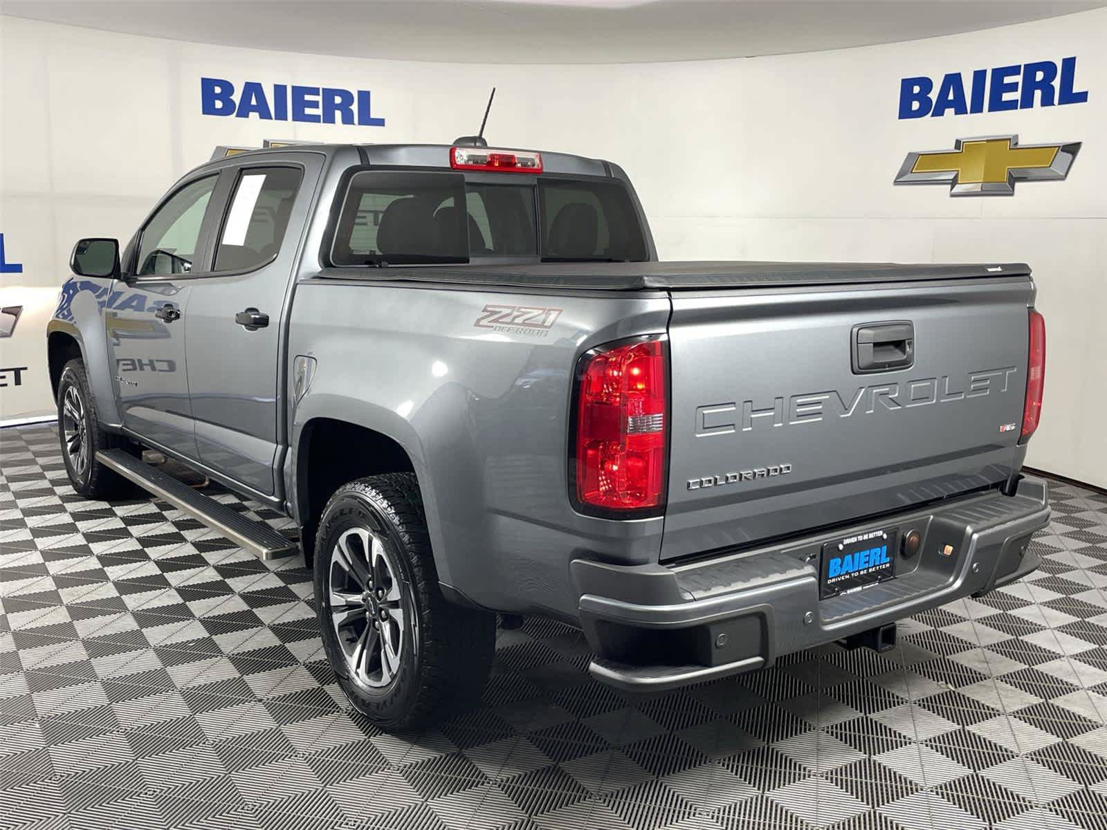 Used 2022 Chevrolet Colorado Z71 AWD/4WD image 3