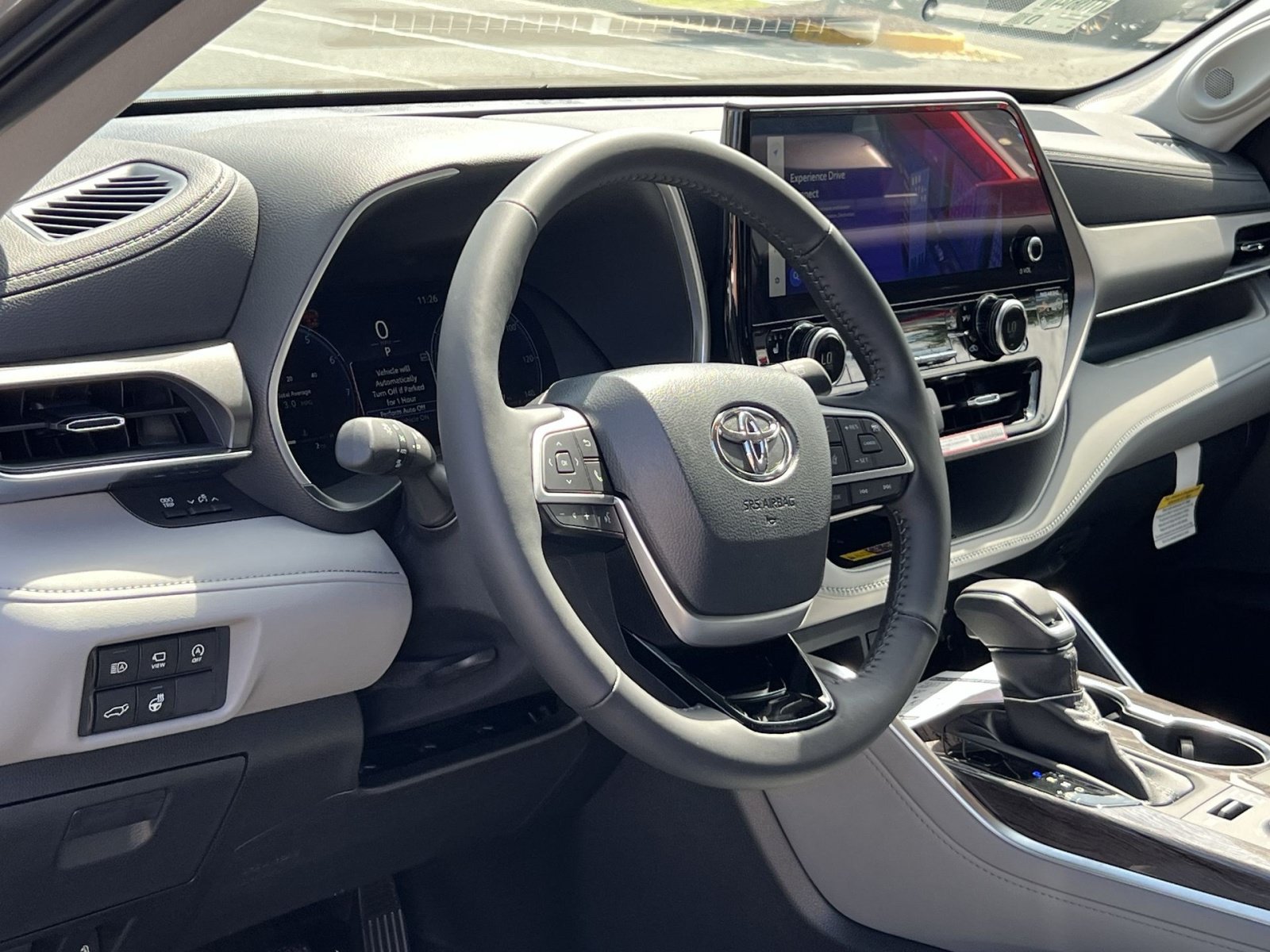 New 2026 Toyota Highlander Limited AWD/4WD image 11