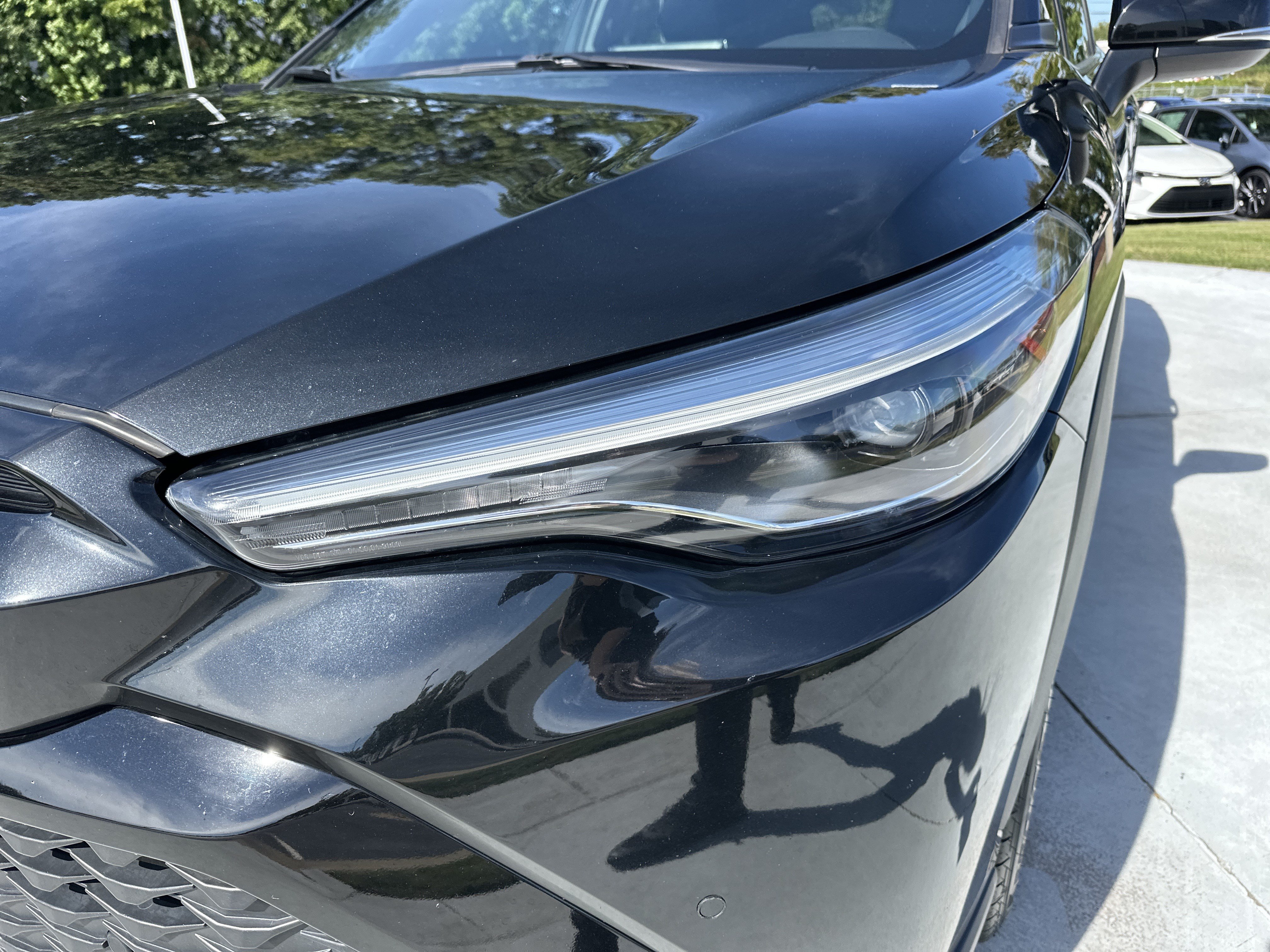 Used 2024 Toyota Corolla Cross AWD Hybrid w/ Convenience Package image 6