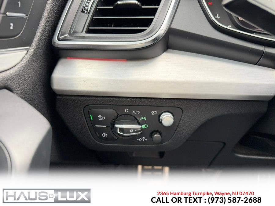 Used 2018 Audi SQ5 Prestige w/ Prestige Package AWD/4WD image 37