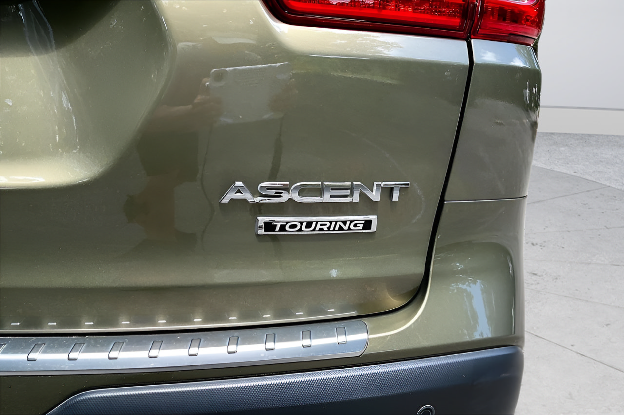 Used 2025 Subaru Ascent Touring w/ Popular Package #1 AWD/4WD image 32