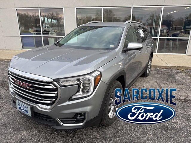 Used 2024 GMC Terrain SLT image 30