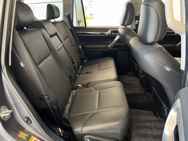 Used 2018 Lexus GX 460 w/ Navigation Package AWD/4WD image 42