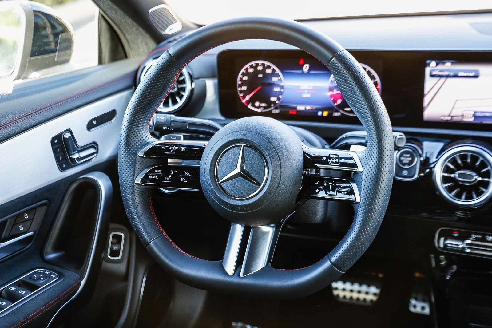 New 2024 Mercedes-Benz CLA 250 4MATIC image 14