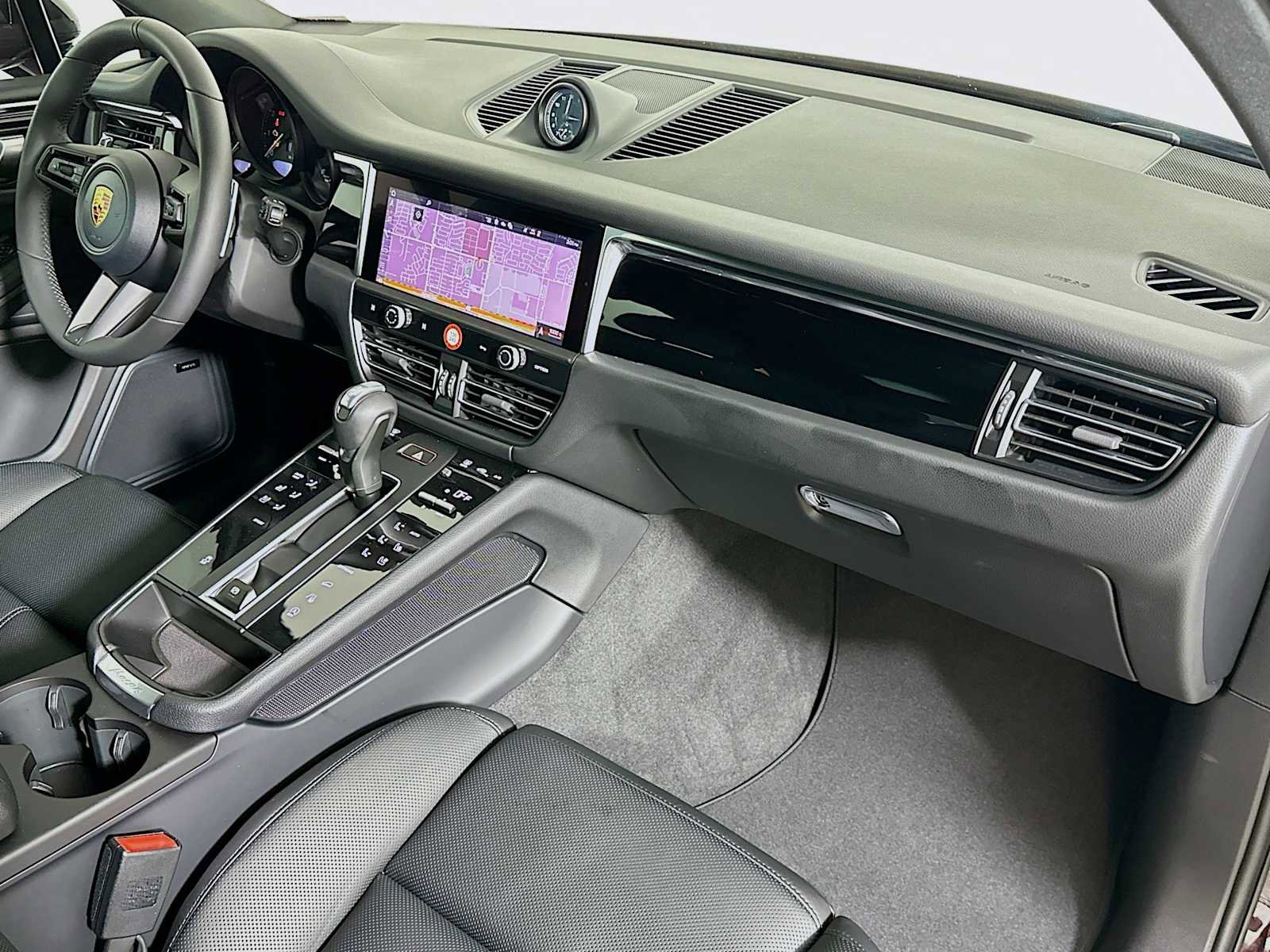 New 2026 Porsche Macan AWD/4WD image 30