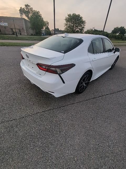 Certified 2024 Toyota Camry SE FWD image 5