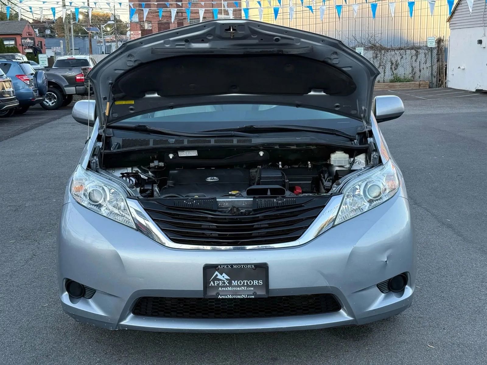 Used 2013 Toyota Sienna LE image 55