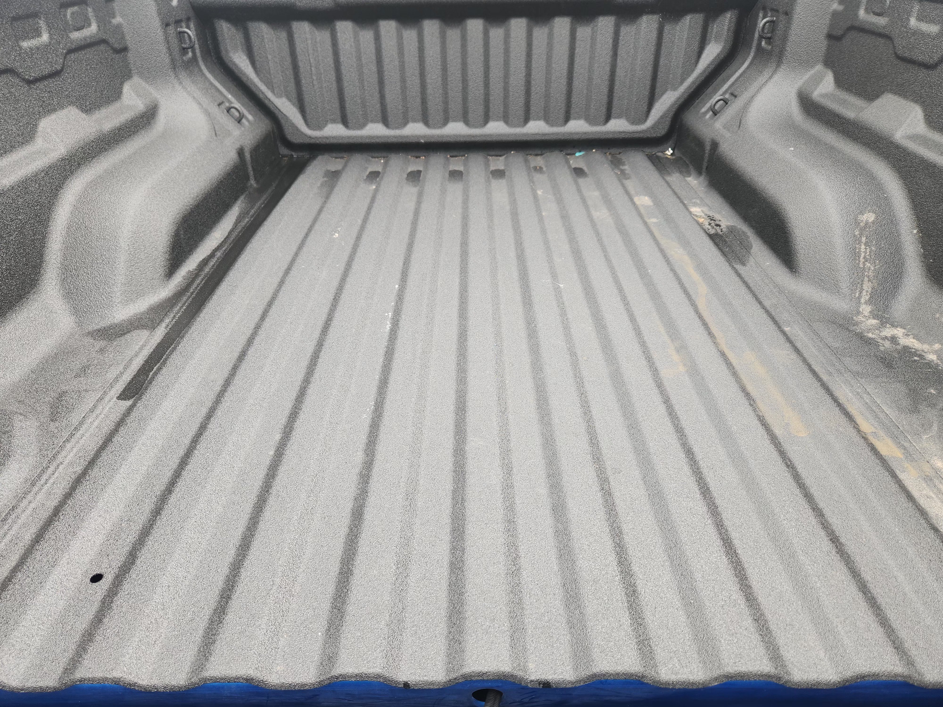 Used 2024 Chevrolet Colorado LT w/ LT Convenience Package II RWD image 32