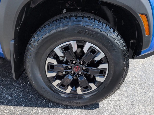 Used 2024 Nissan Frontier PRO-4X w/ Technology Package AWD/4WD image 11