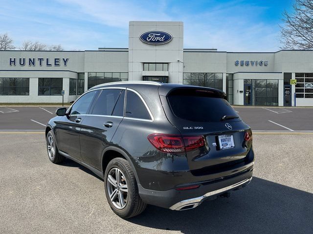 Used 2021 Mercedes-Benz GLC 300 4MATIC w/ Driver Assistance Package image 5