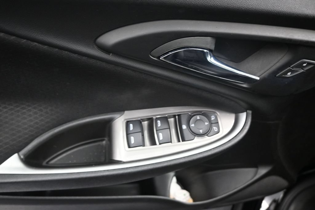 Used 2023 Chevrolet Malibu LT FWD image 11