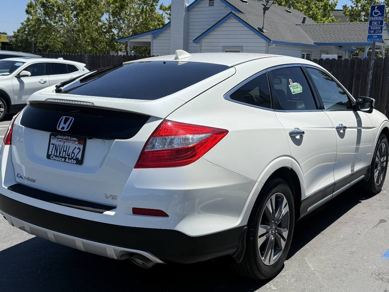 Used 2015 Honda Crosstour EX-L image 6