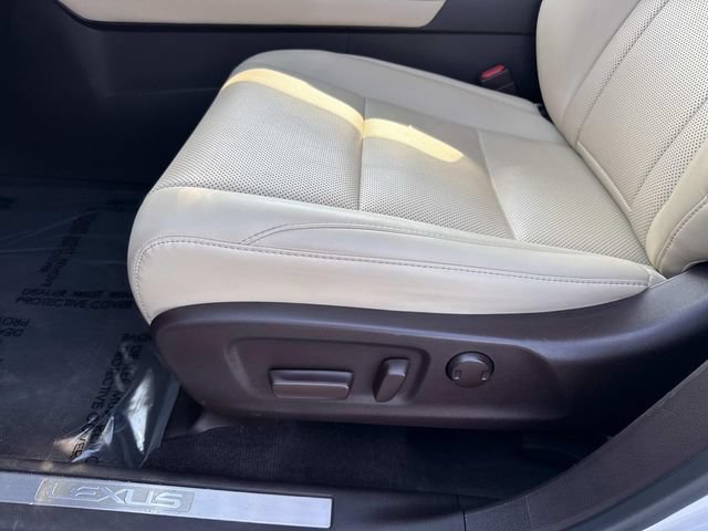 Used 2020 Lexus RX 350 FWD w/ Accessory Package image 23