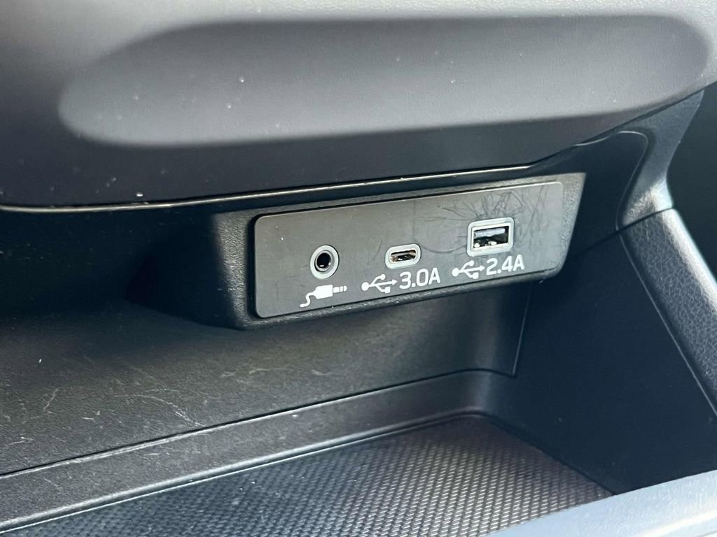 Used 2024 Subaru Crosstrek 2.0i Premium image 29