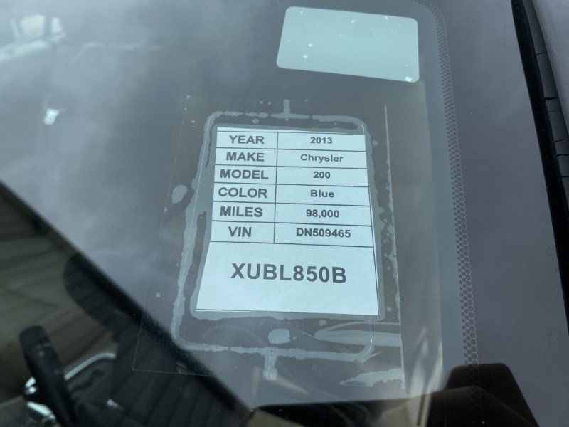 Used 2013 Chrysler 200 Limited FWD image 40