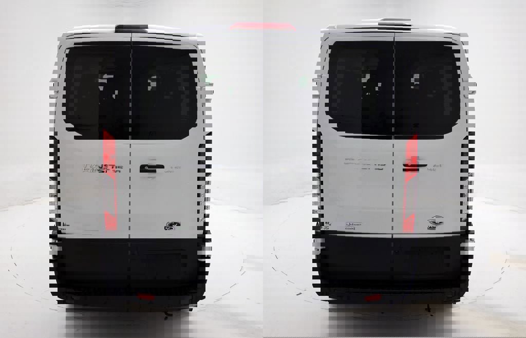 Used 2023 Ford Transit 350 XLT image 7