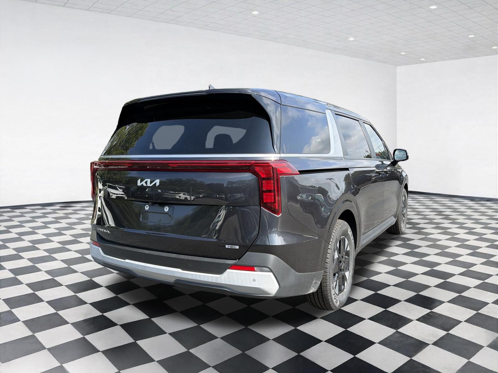Used 2026 Kia Carnival LXS FWD image 4