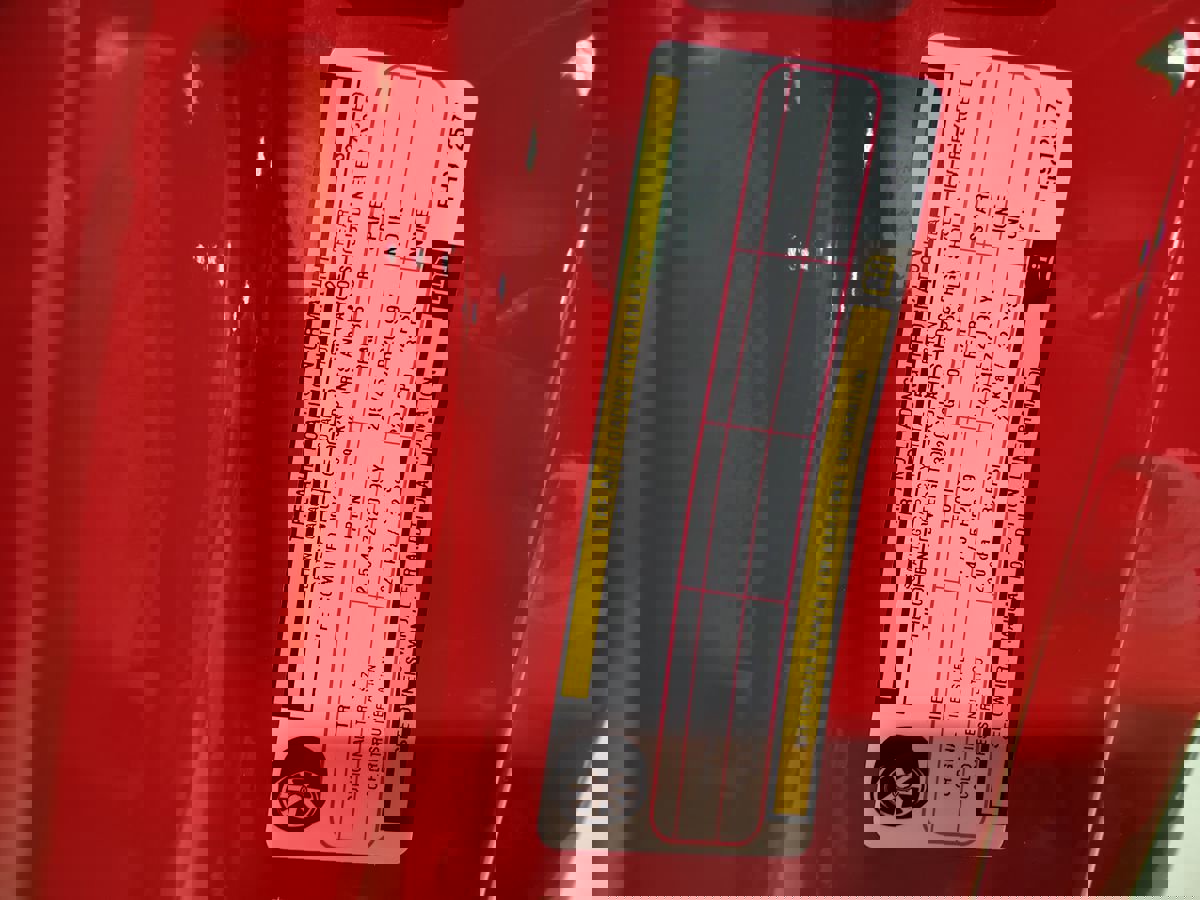 Used 2015 Dodge Challenger R/T Plus image 25