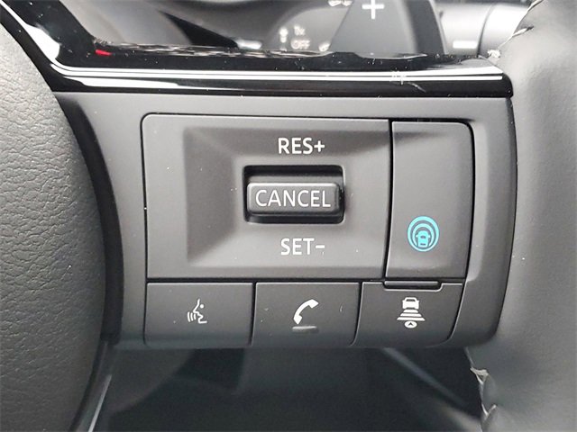 New 2025 Nissan Pathfinder SL image 12